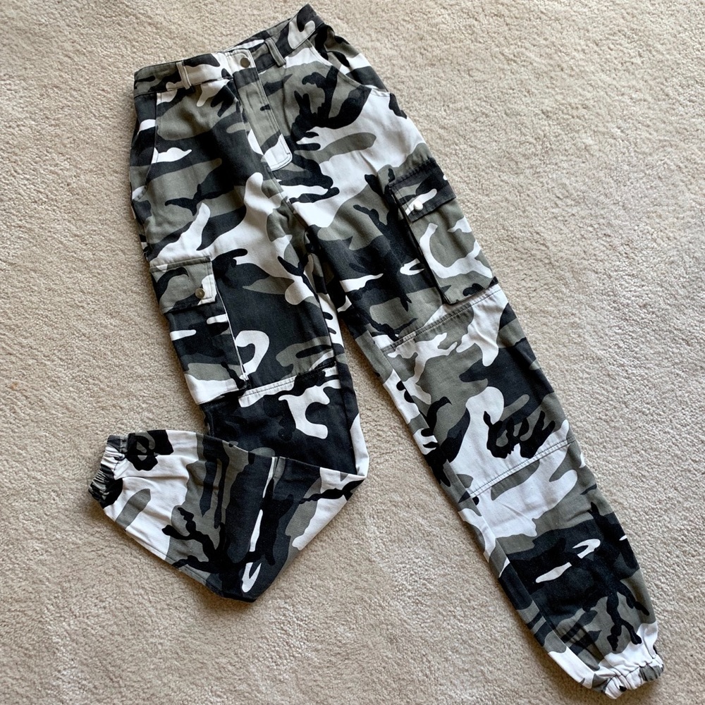 camo cargo pants